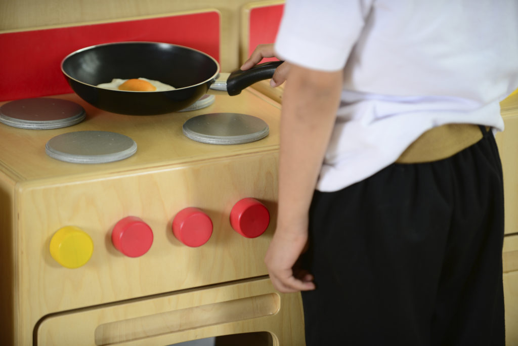 Complete Domestic Kitchen Role Play Early Years Resources & Furniture