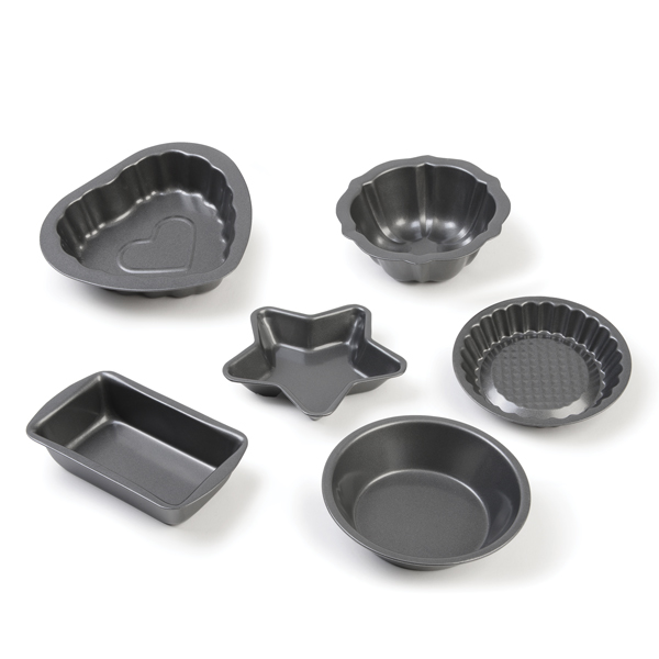 Set of Mini Baking Tins | Early Excellence