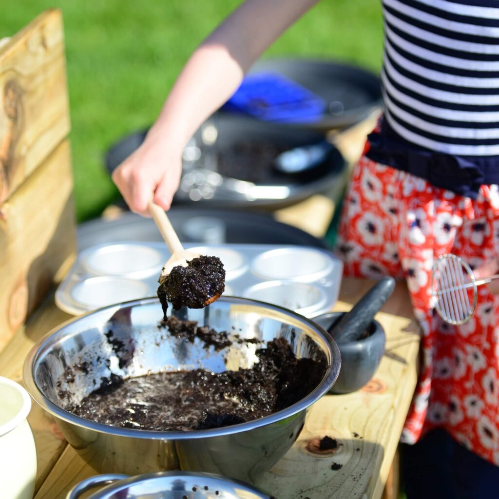 Mud Kitchen - Cafe